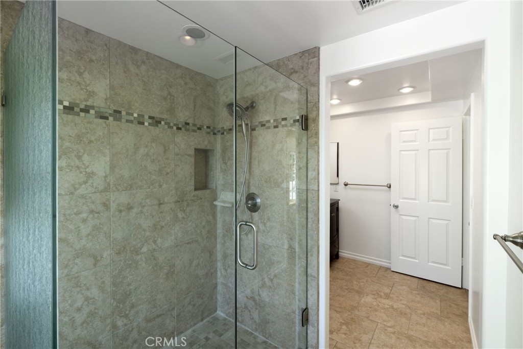 33986 Cape Cove