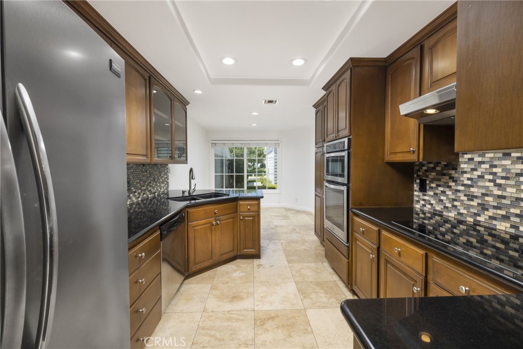 33986 Cape Cove