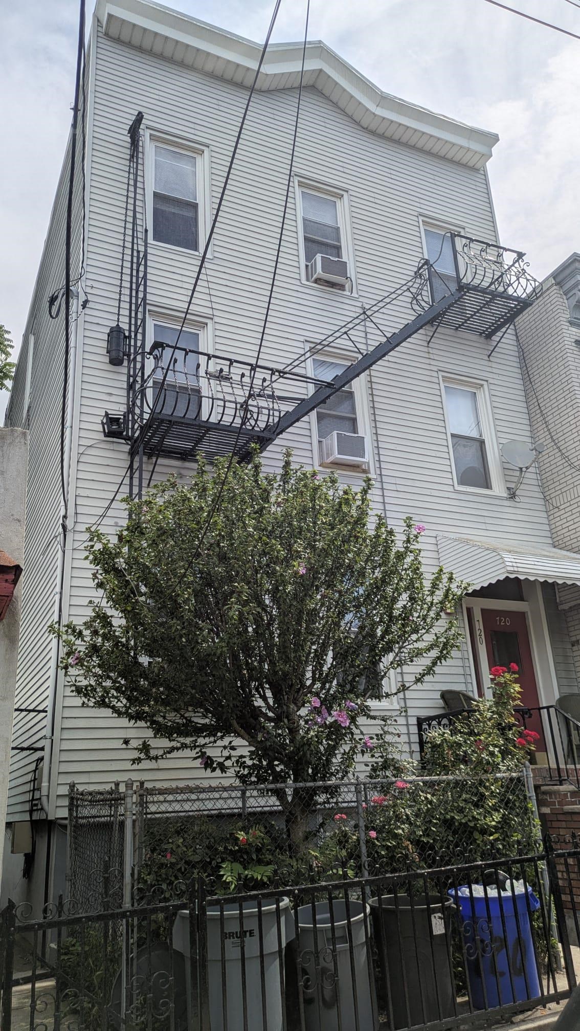 720 14TH ST Unit: 6