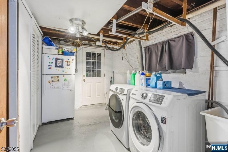 106 W Gibbons Street