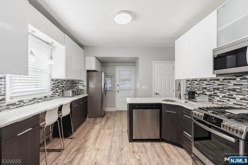 106 W Gibbons Street