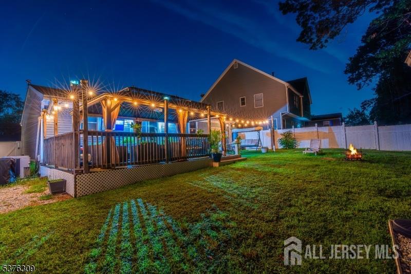 40 Buttonwood Drive