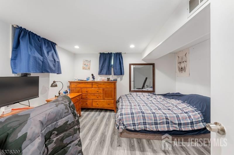 40 Buttonwood Drive