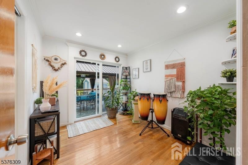 40 Buttonwood Drive