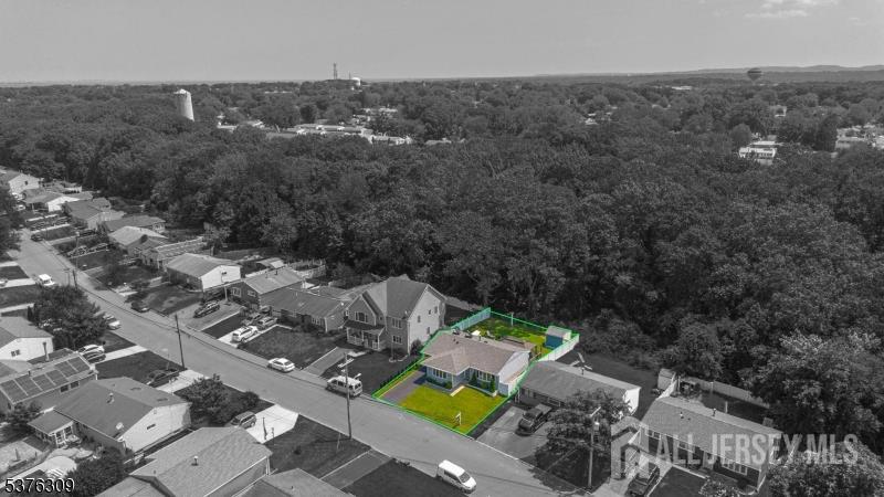 40 Buttonwood Drive