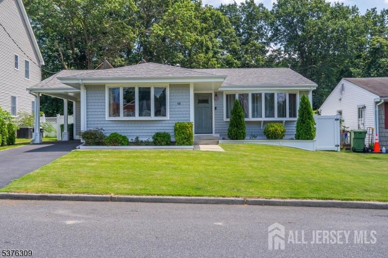 40 Buttonwood Drive