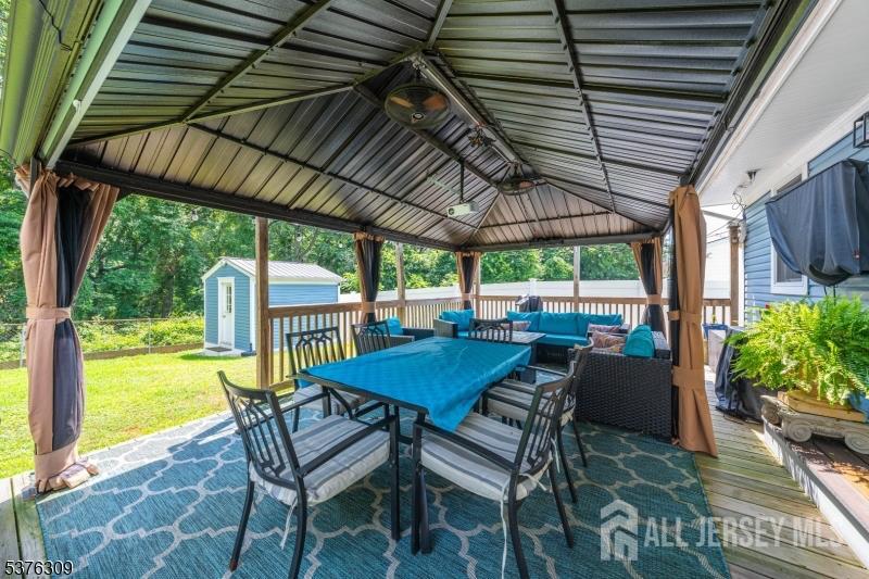 40 Buttonwood Drive
