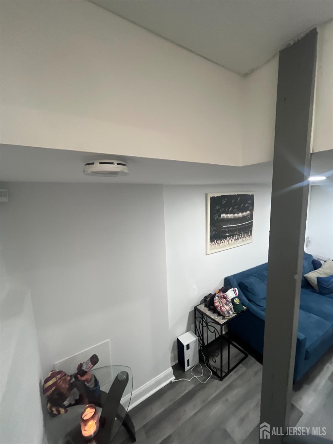 106 W Gibbons Street W