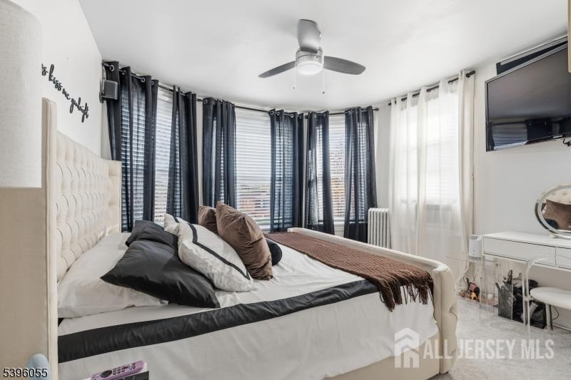 106 W Gibbons Street W