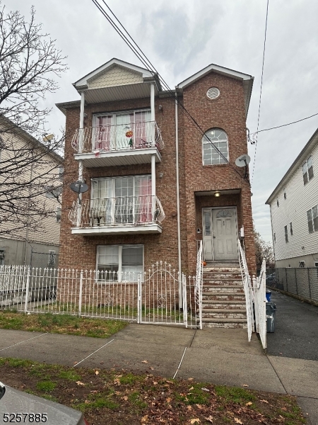 51 Grafton Ave