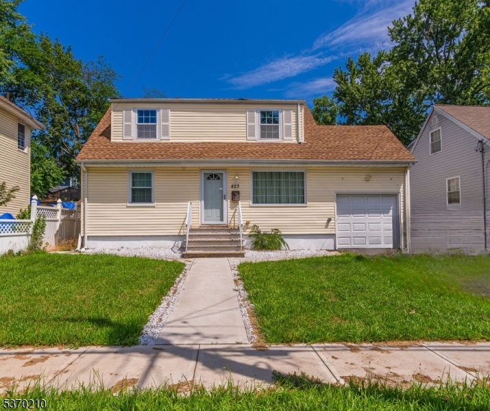 423 E 4Th Ave