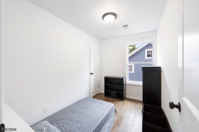 11 Raymond Ave