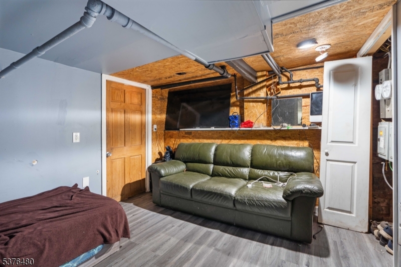 353 Fay Ave