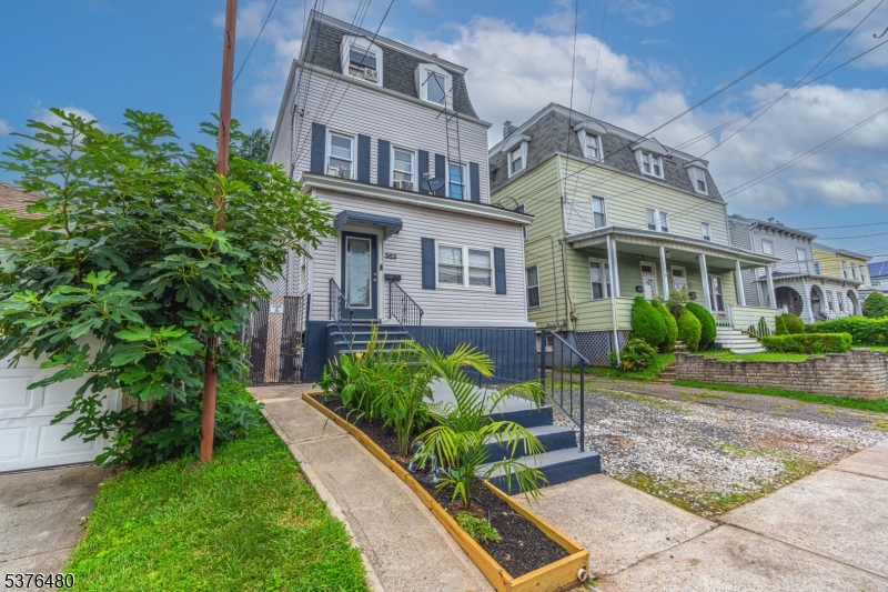 353 Fay Ave