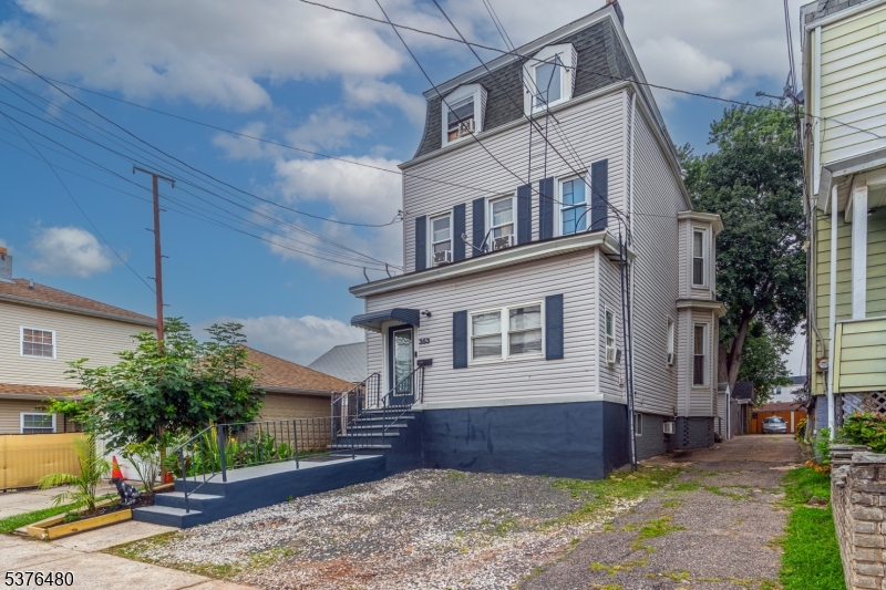 353 Fay Ave