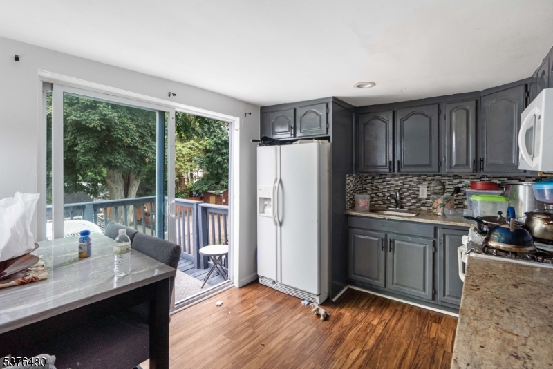 353 Fay Ave