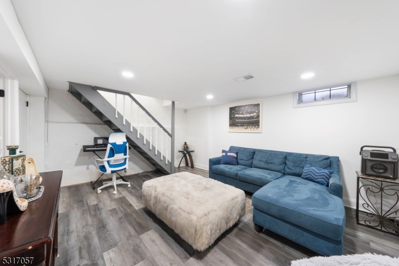 71 Willoughby Rd