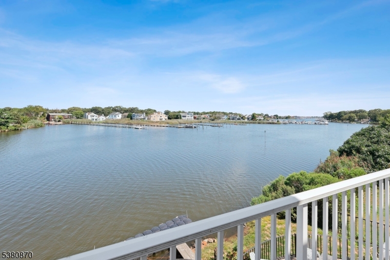 125 Northeast Dr