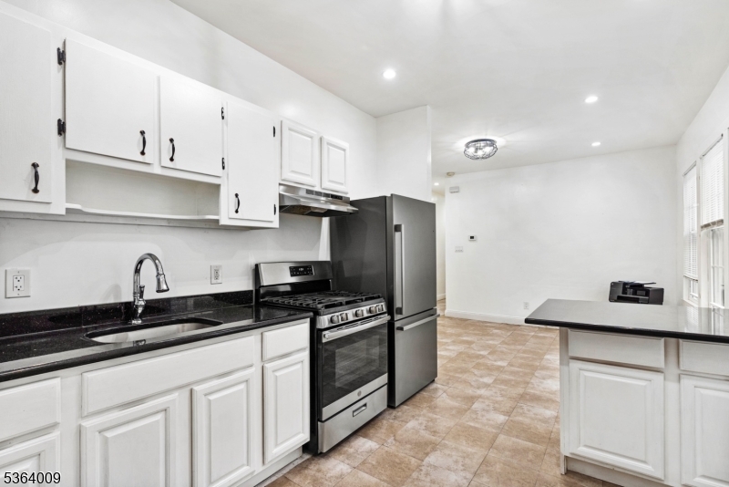 726-728 FAY AVE