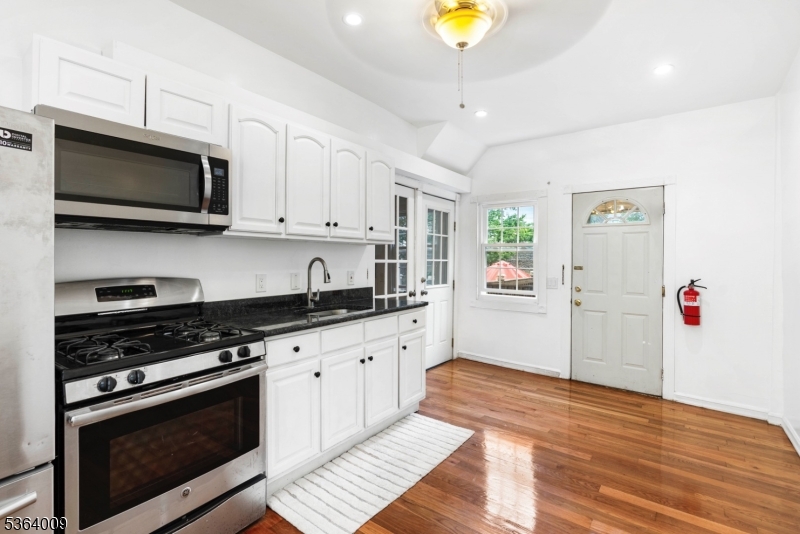 726-728 FAY AVE