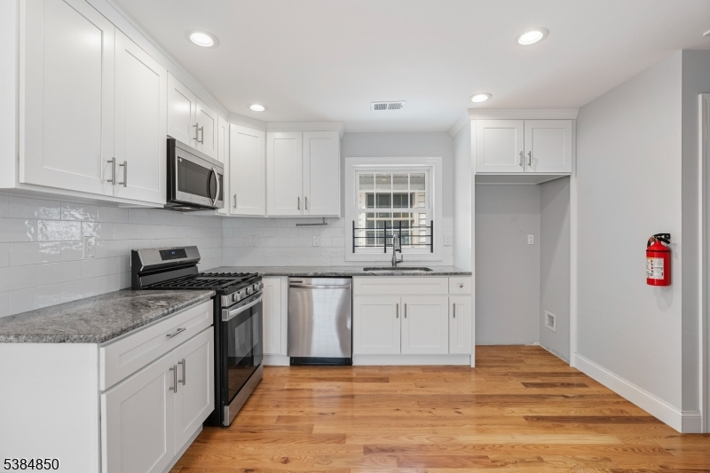 221 Palmer St