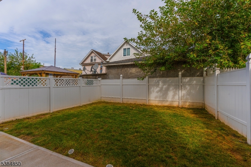 221 Palmer St