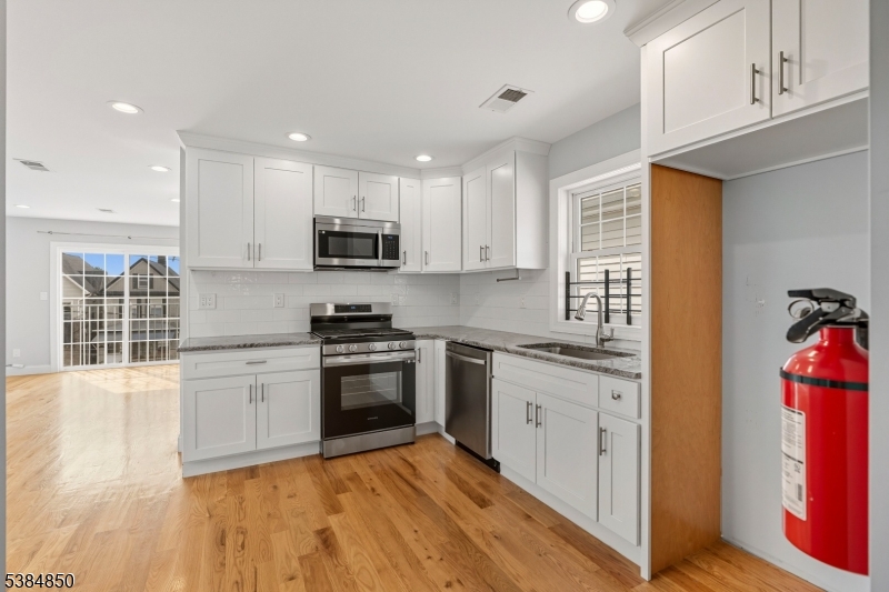 221 Palmer St