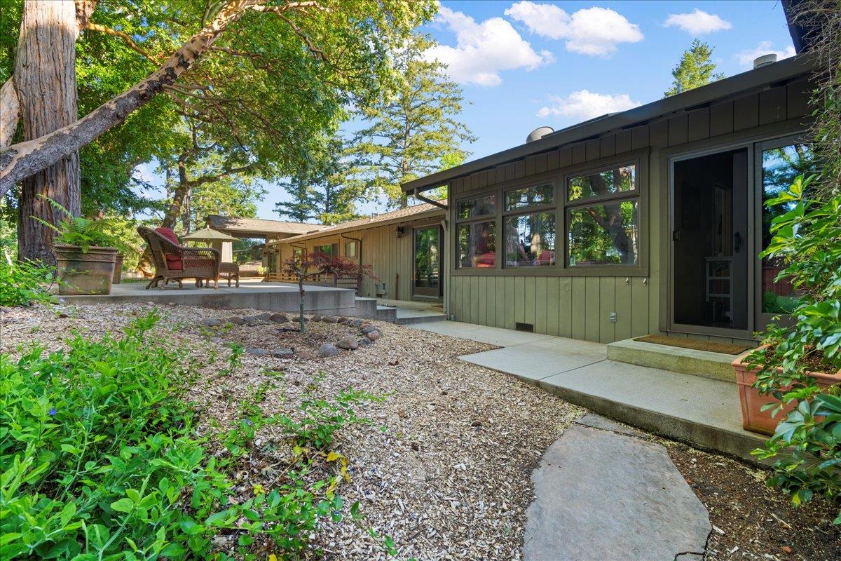 25896 Adams RD