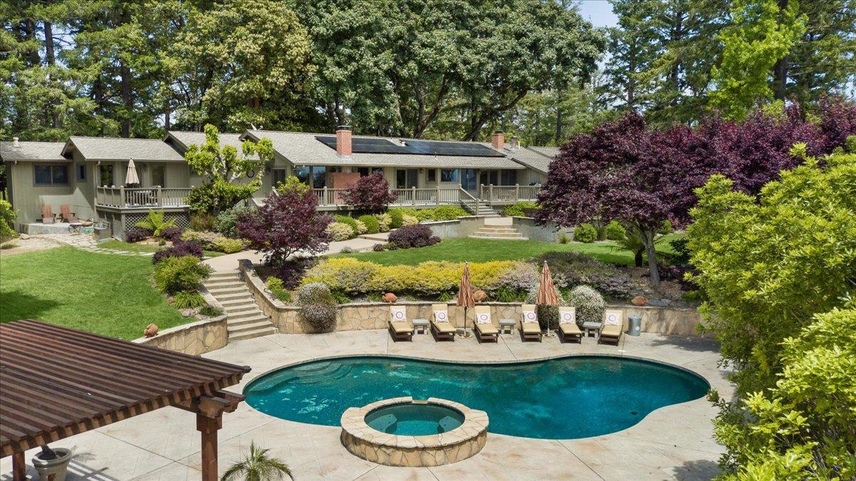 25896 Adams RD