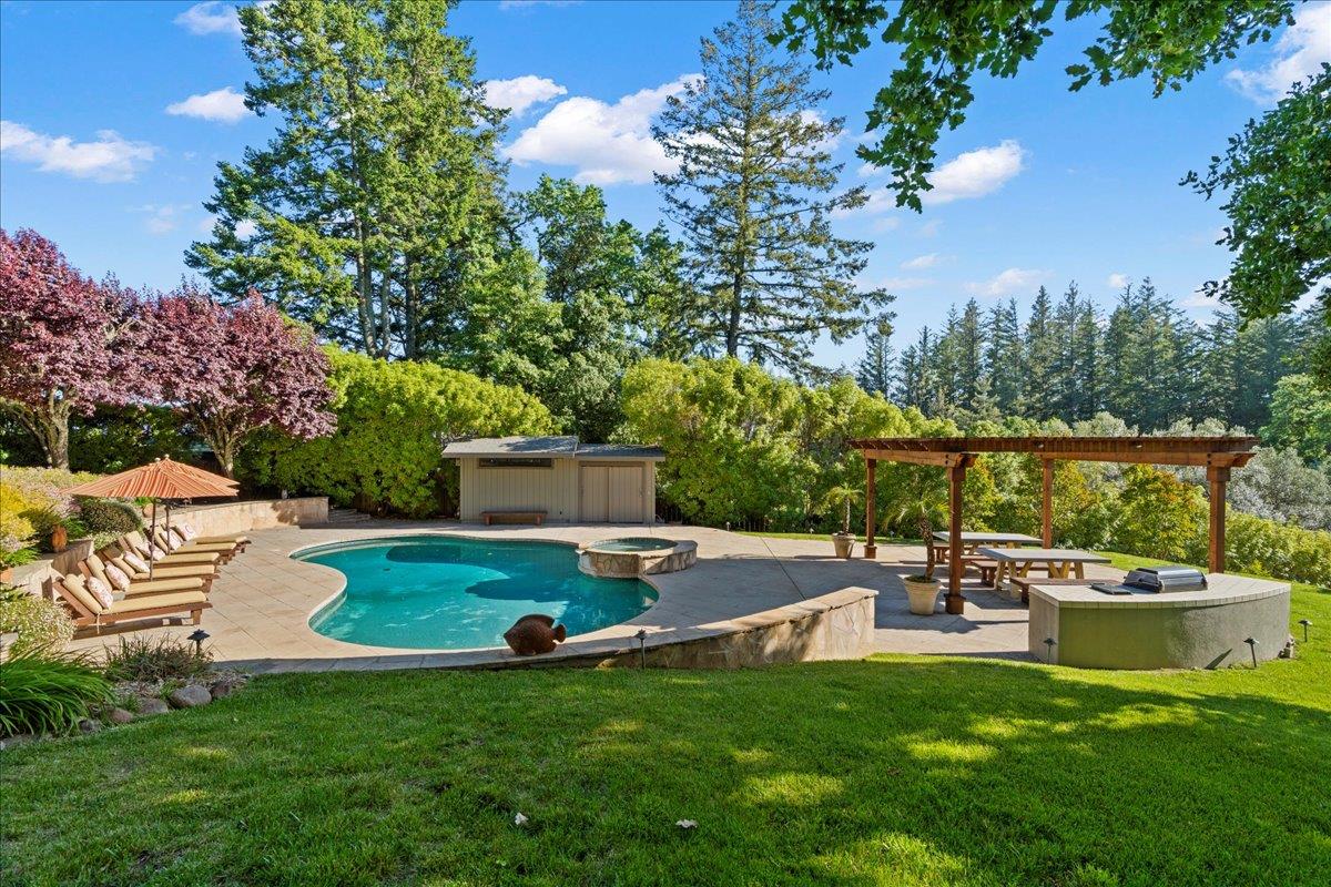 25896 Adams RD