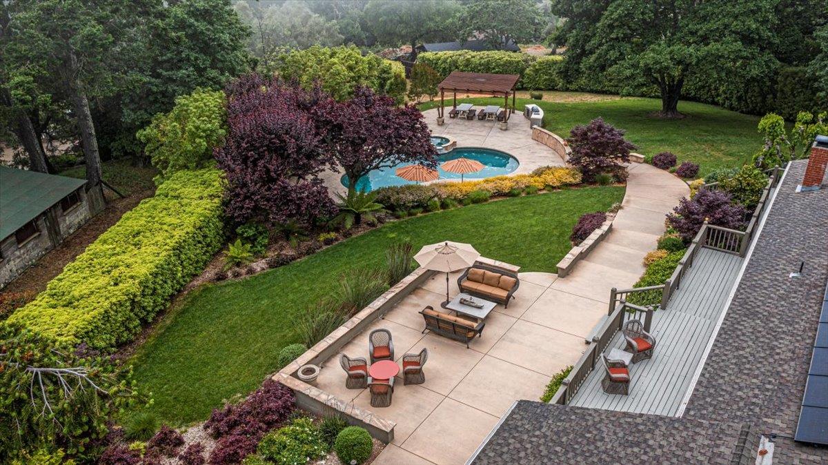 25896 Adams RD