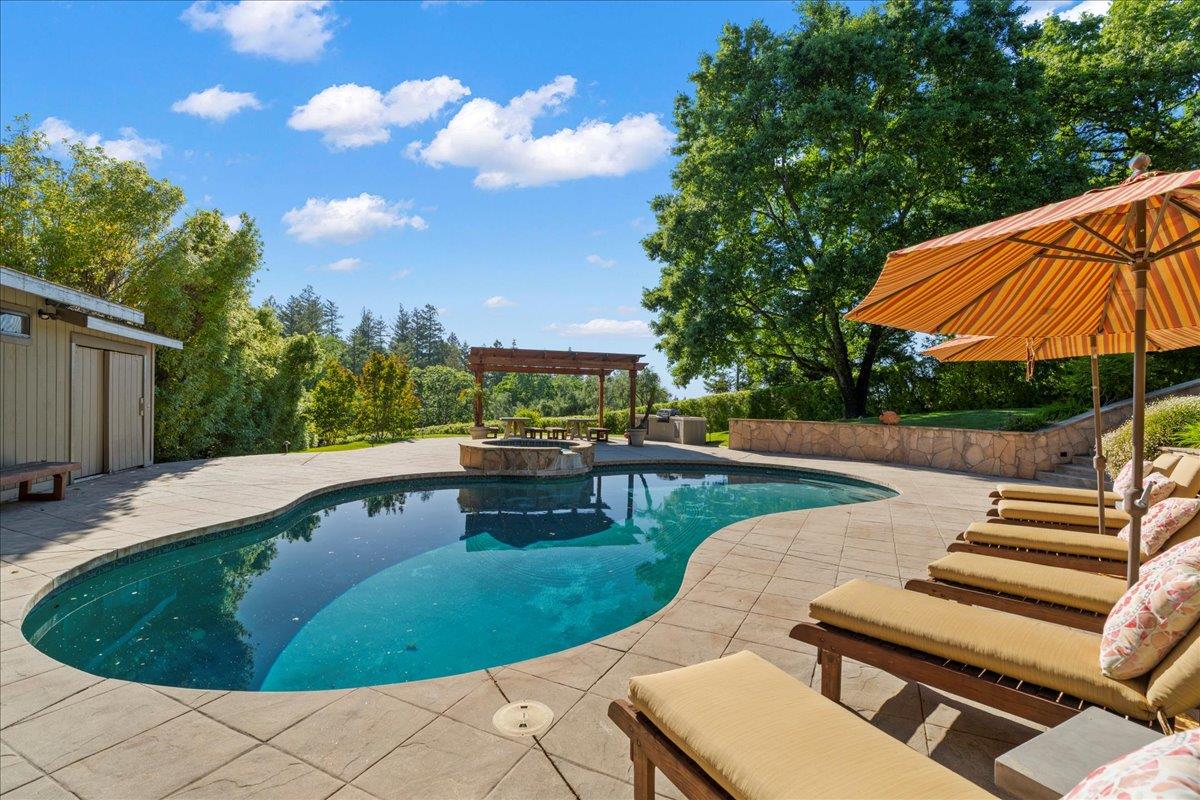 25896 Adams RD