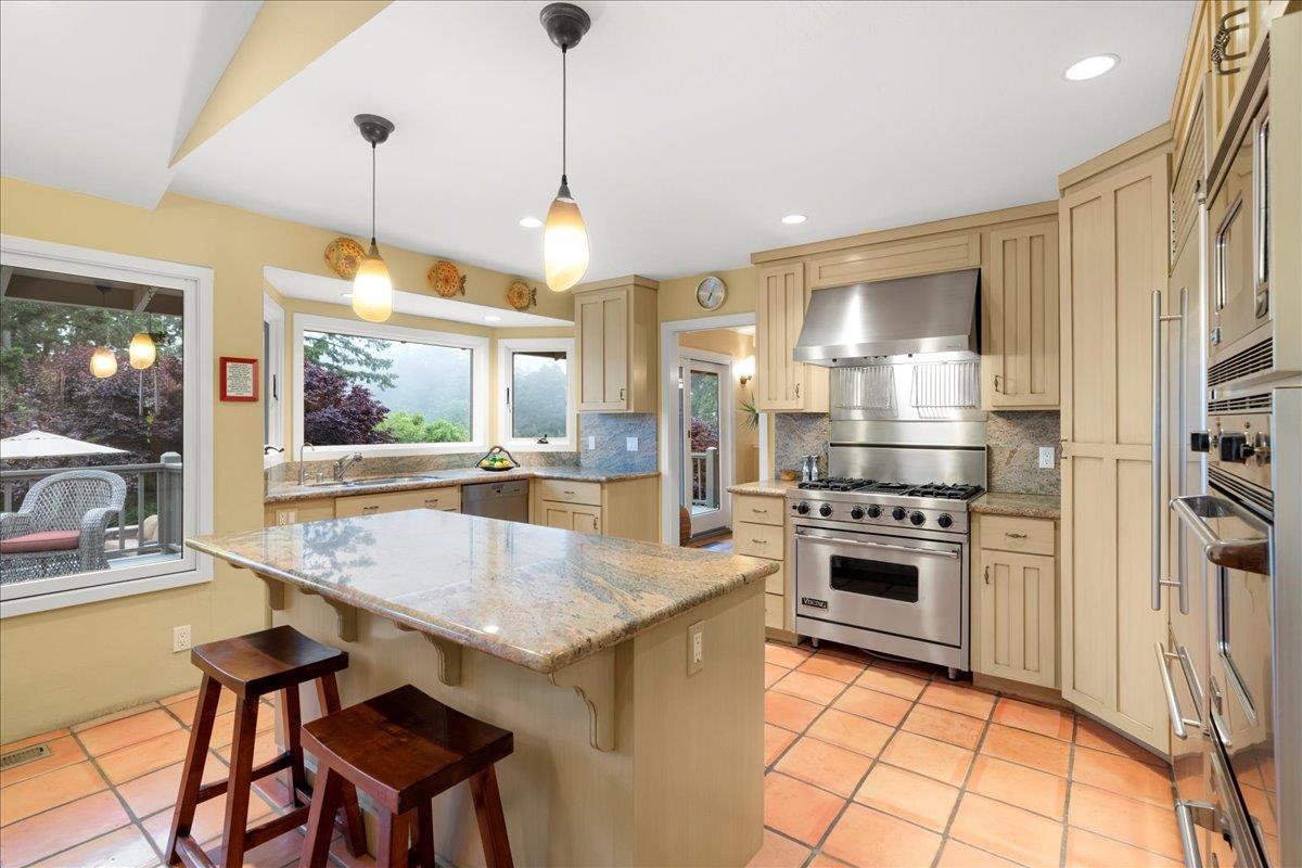 25896 Adams RD