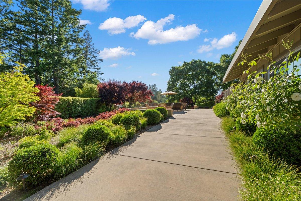 25896 Adams RD