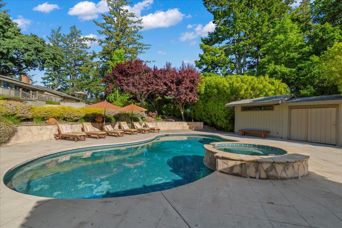 25896 Adams RD