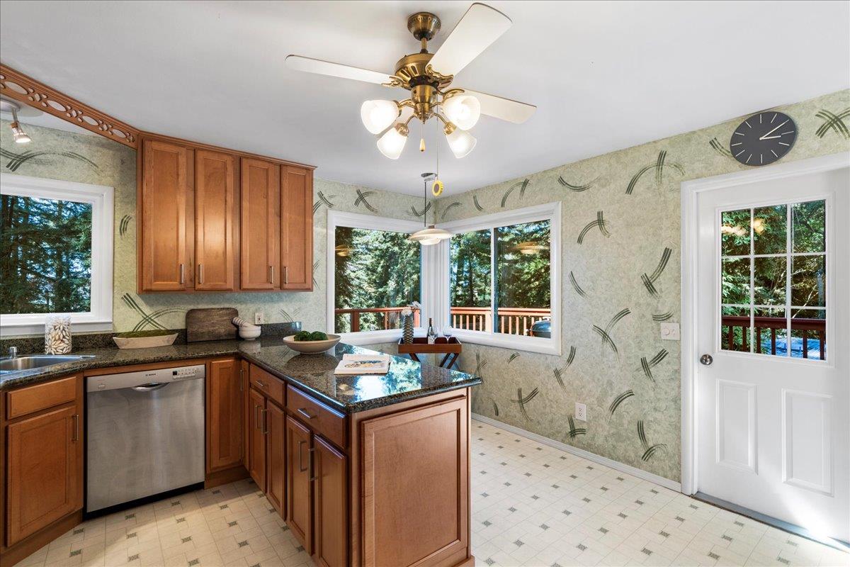 17897 Mozelle CT
