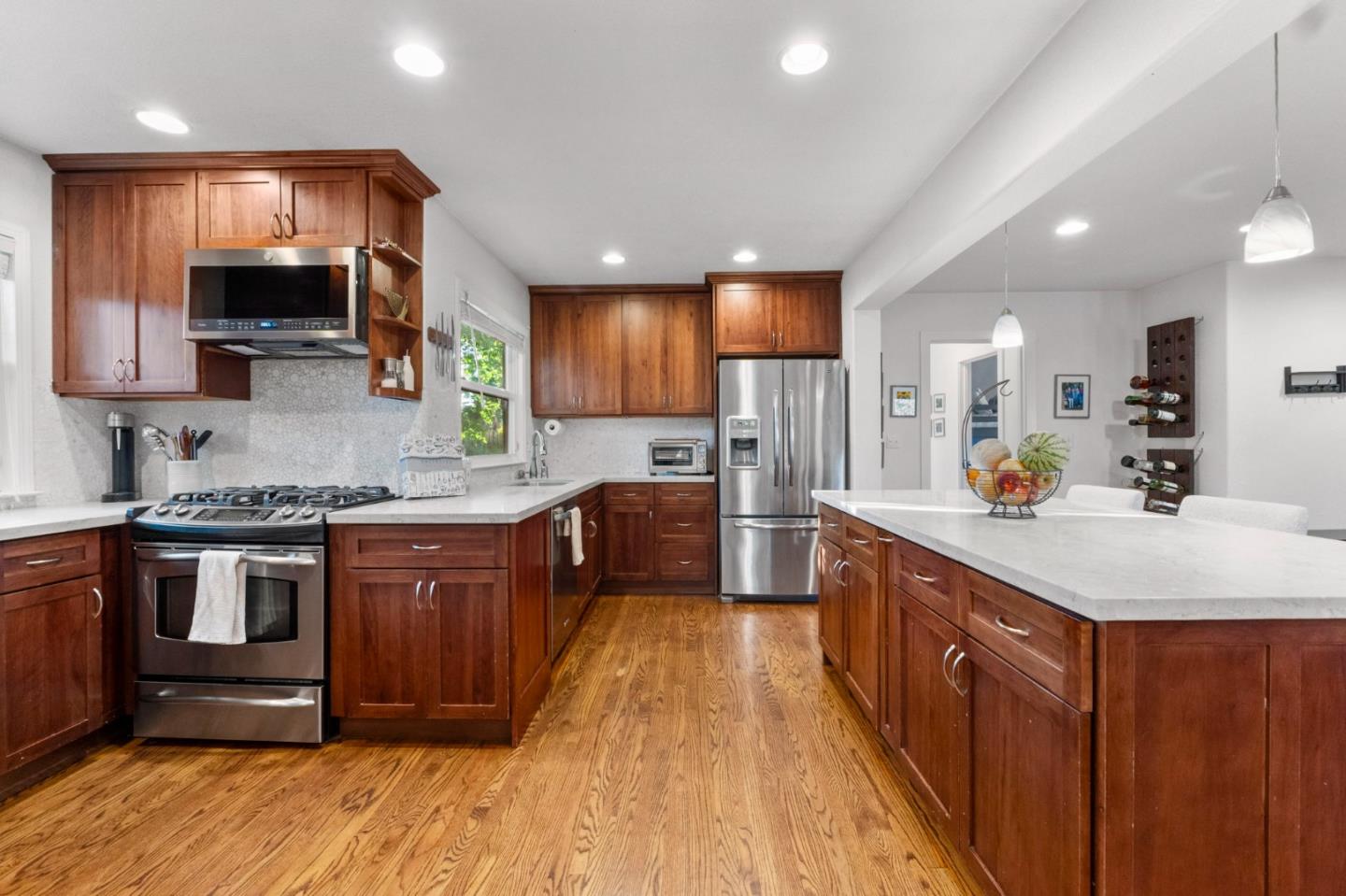 15543 Longwood DR