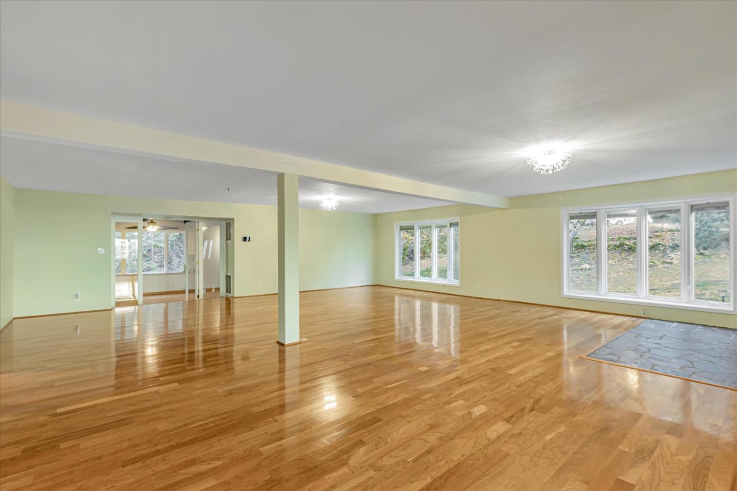 16128 Sanborn RD