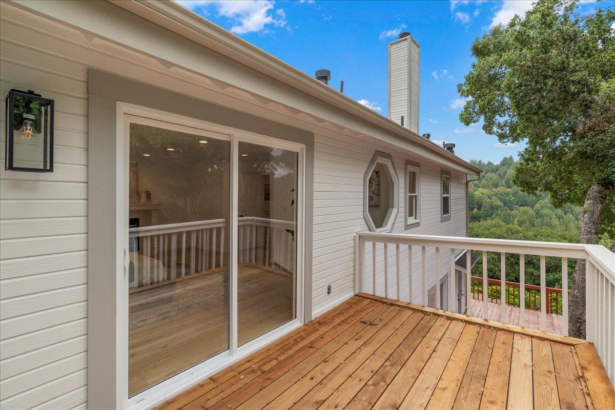 255 Cresci RD