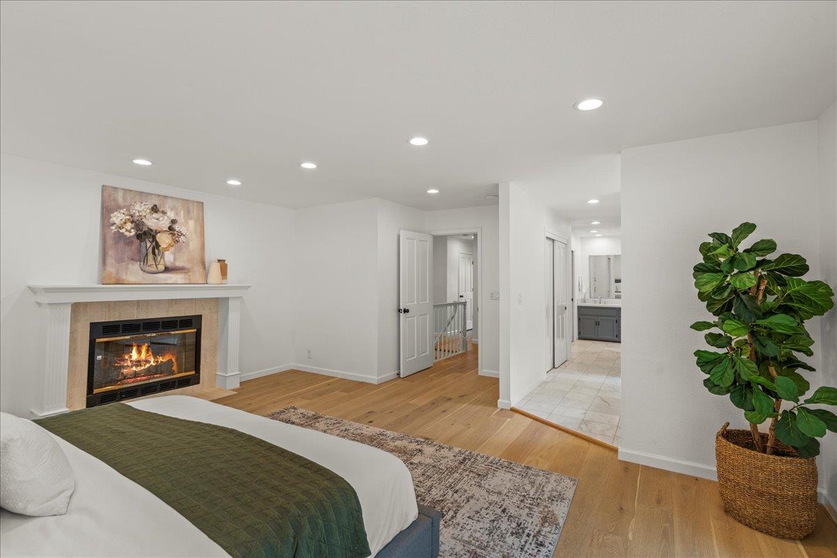 255 Cresci RD
