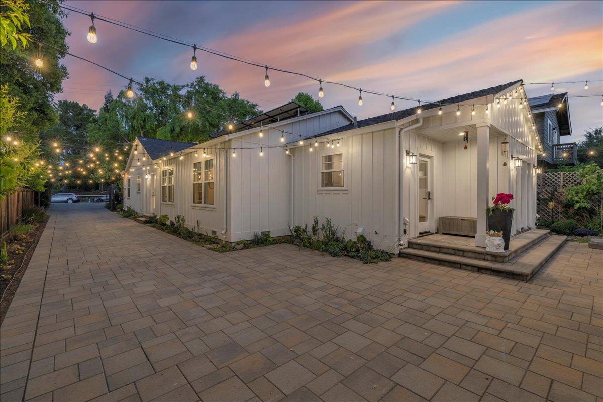 15415 Winchester BLVD