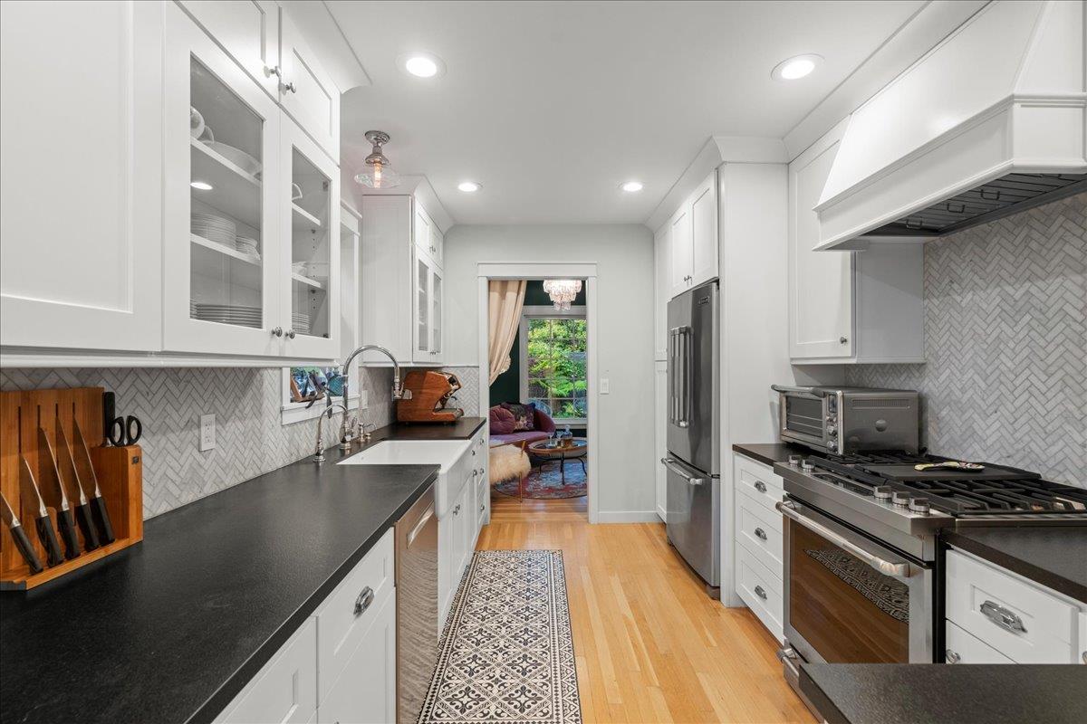 15415 Winchester BLVD