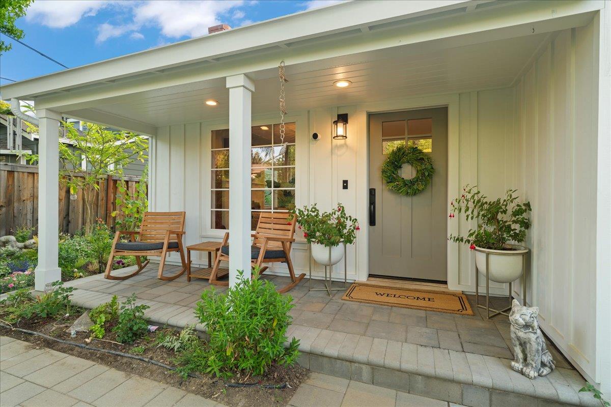 15415 Winchester BLVD