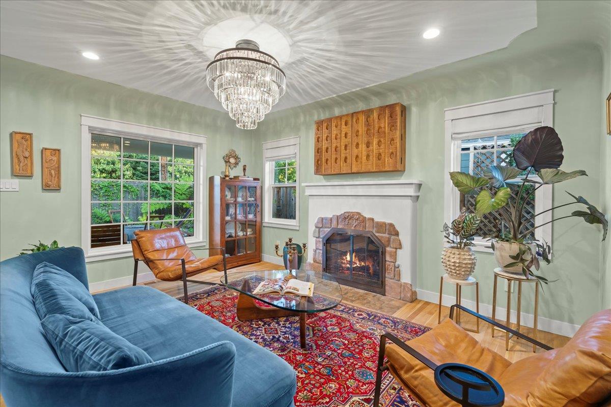 15415 Winchester BLVD