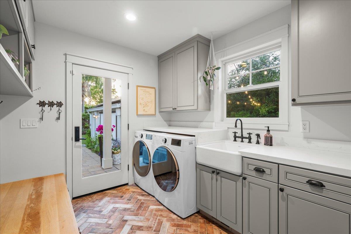 15415 Winchester BLVD