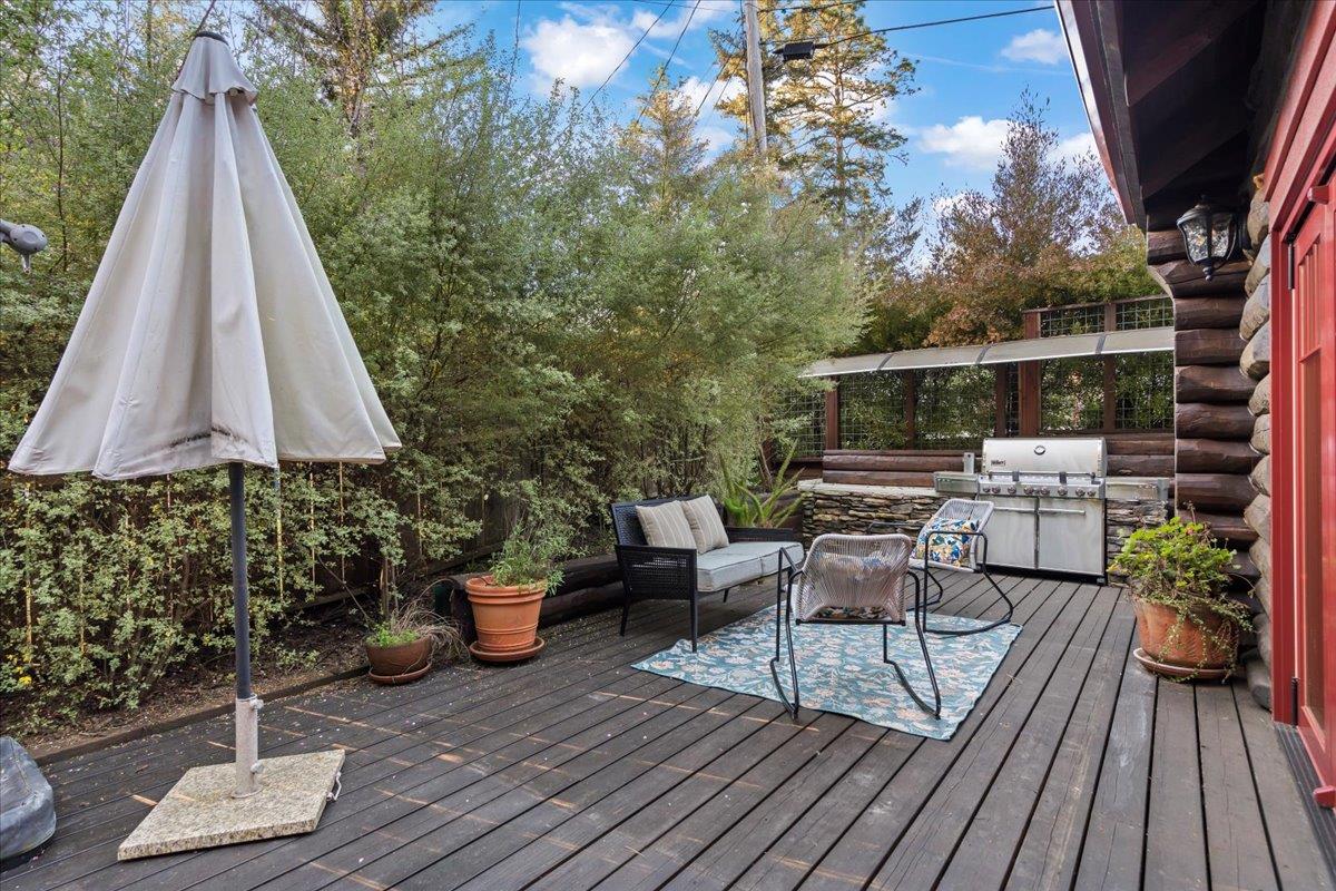 44 Pine Avenue