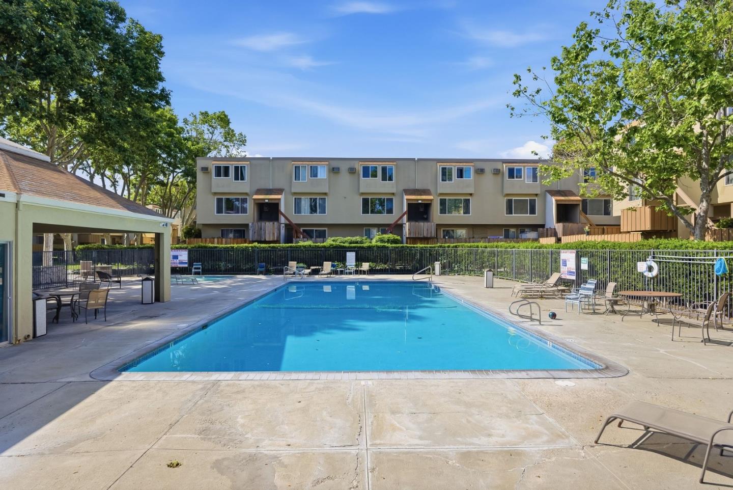 340 Auburn Way 19