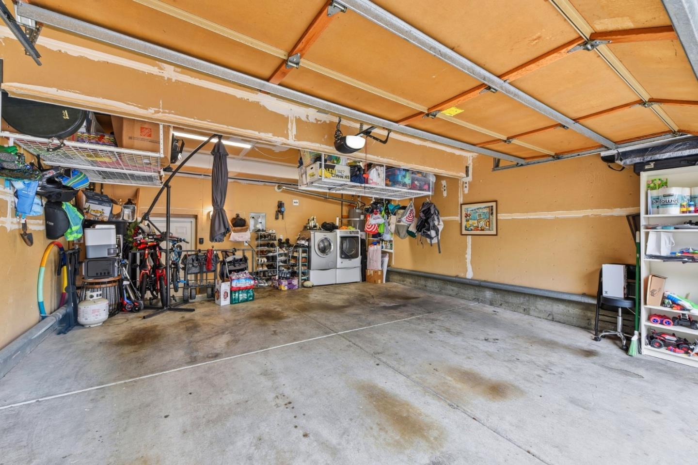 2561 Yerba Bank
