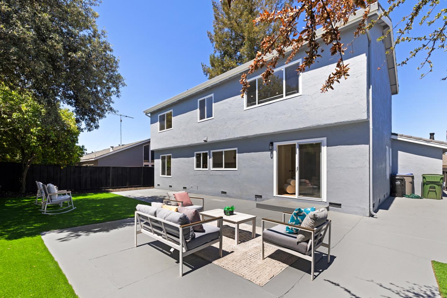 1361 Cabrillo AVE