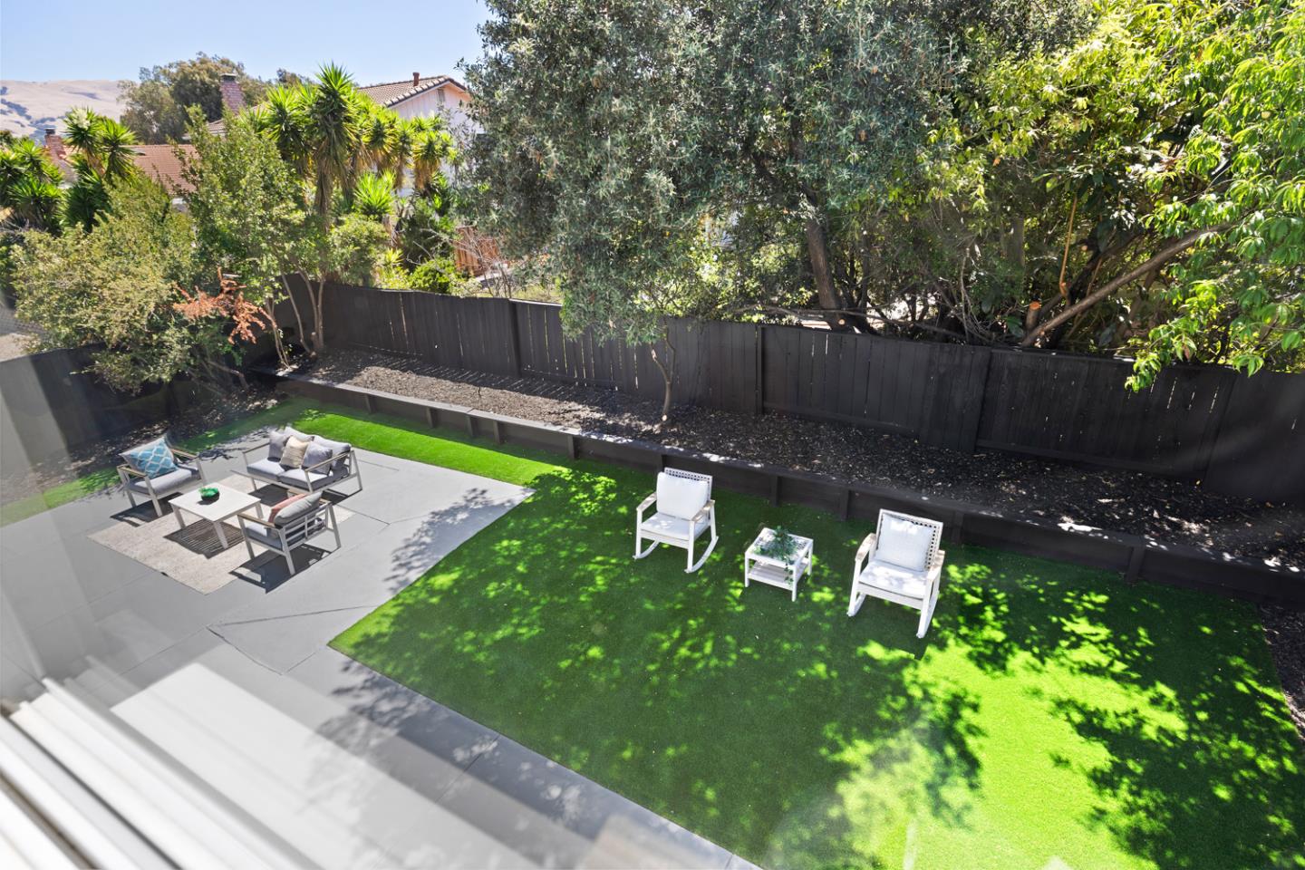 1361 Cabrillo AVE